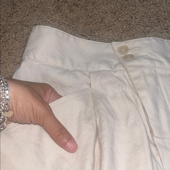 Cabi Traipse Trousers High Waist Pleated Wide Leg Relaxed Linen Pant Biscotti 2 - Picture 4 of 8